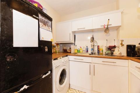 undefined, Oak Lodge (Sutton), Sutton SM1