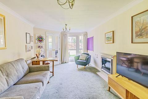 1 bedroom retirement property for sale, 59 Massetts Road, Horley RH6
