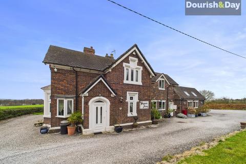 5 bedroom detached house for sale, Cannock Road, Stafford ST17
