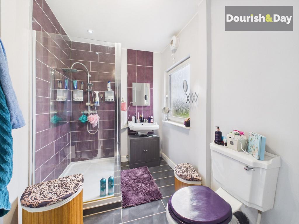 Ensuite (Bedroom One)