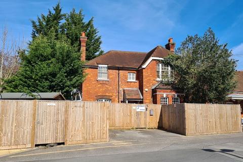 4 bedroom character property for sale, Church Road, Great Bookham KT23