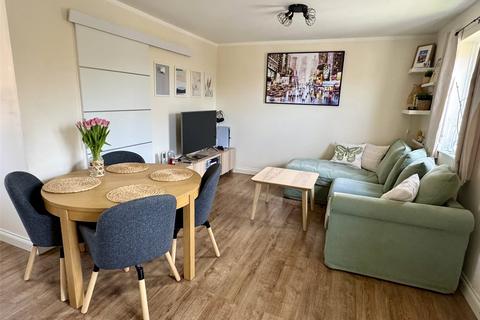 24 Lower Meadow, Ilminster, TA19 9DP