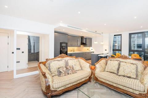 2 bedroom flat to rent, 1 Merino Garden, London, E1W 2DF