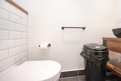 2 bedroom flat to rent, 1 Merino Garden, London, E1W 2DF