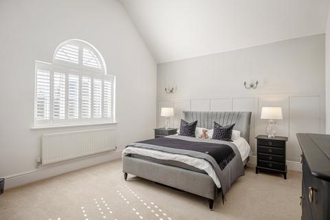 74 The Shearers, Bishop's Stortford, CM23 4AZ