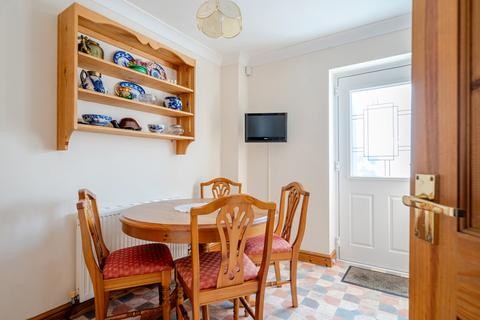 2 Mianda Terrace, Ilminster, TA19 0DX
