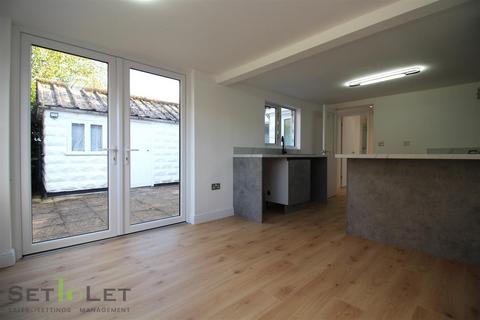3 bedroom detached bungalow for sale, Barkby Road, Syston