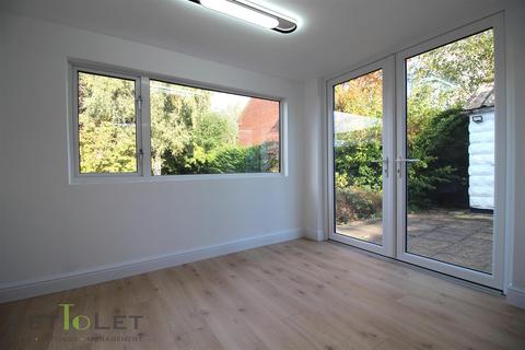 3 bedroom detached bungalow for sale, Barkby Road, Syston