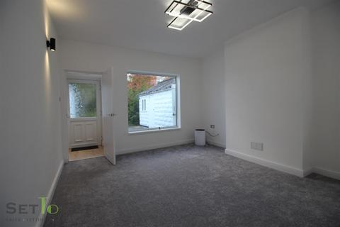 97 Barkby Road, Syston, Leicester, LE7 2AH