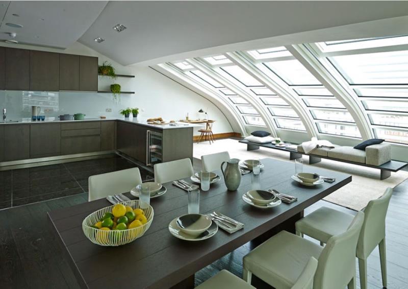 Breakfast Room