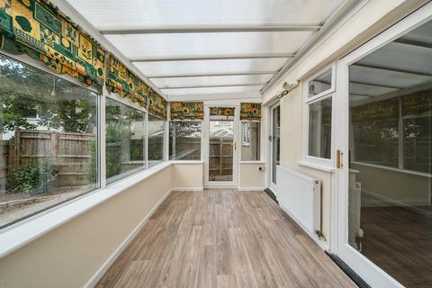 5 Brookfield Crescent, Headington, Oxford, OX3 0AZ