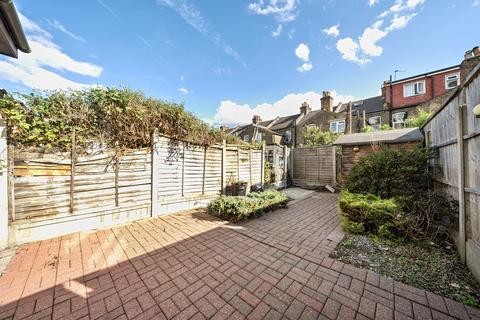 33 Chester Road, London, E16 4NL