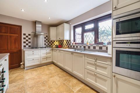 7 Chestnut Leys, Steeple Claydon, Buckingham, MK18 2RR