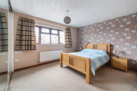 7 Chestnut Leys, Steeple Claydon, Buckingham, MK18 2RR