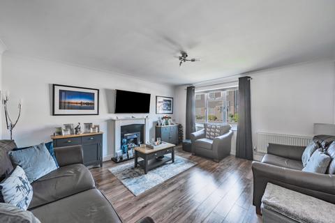 11 Agate Close, Wokingham, RG41 3UH