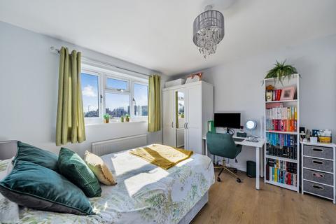 11 Agate Close, Wokingham, RG41 3UH
