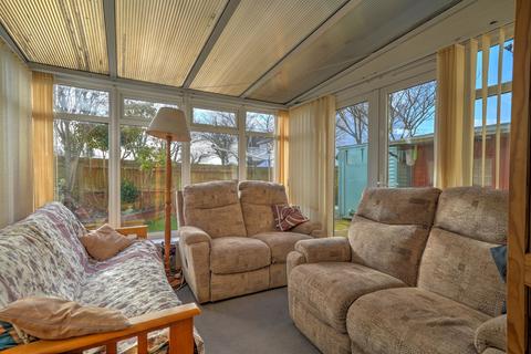 42 Howards Close, South Molton, EX36 4JT