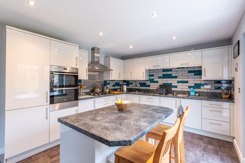 31 Cider Way, South Molton, EX36 4FA