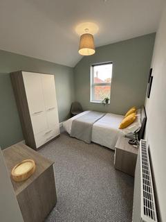 1 bedroom in a house share to rent, Craithie Road Room 3, Doncaster