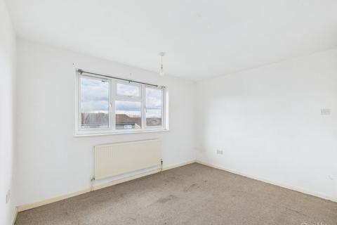 36 The Lindens, New Addington, Croydon, CR0 9EJ