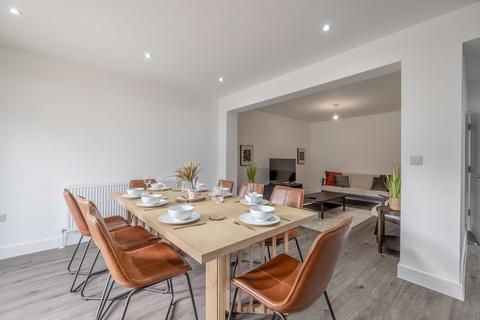4 bedroom semi-detached house to rent, Baylis Road, Slough