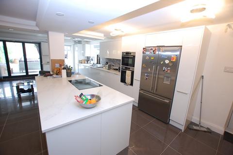 3 Downing Close, Ashton-under-lyne, OL7 9LX