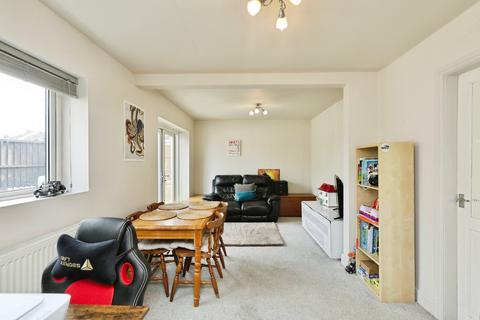 2 Hoades Avenue, Woodsetts, Worksop, S81 8QQ