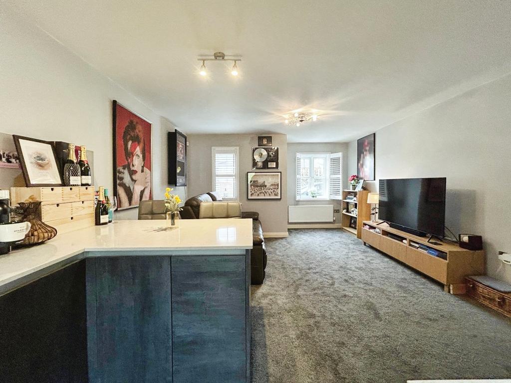 Lounge/Kitchen