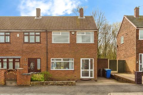 3 bedroom end of terrace house for sale, Camberwell Crescent, Greater Manchester WN2