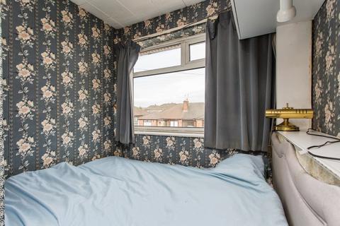 3 bedroom end of terrace house for sale, Camberwell Crescent, Greater Manchester WN2