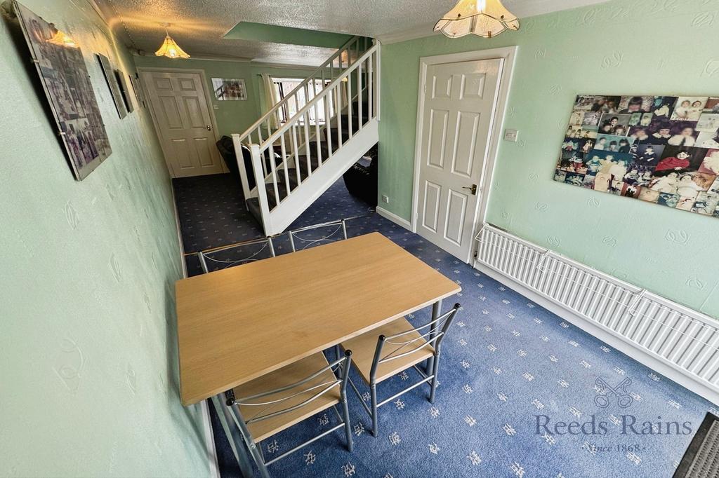 Ding Room