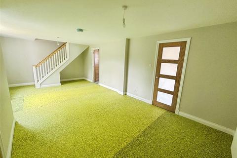 18 Bader Road, Wolverhampton, WV6 7UY
