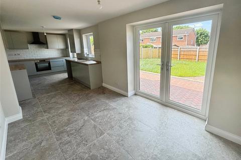 18 Bader Road, Wolverhampton, WV6 7UY