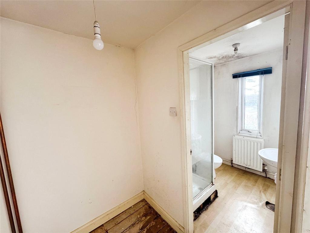 En-Suite Bathroom