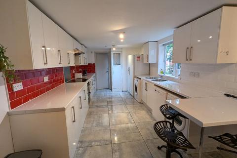 6 bedroom house to rent, Birmingham B29