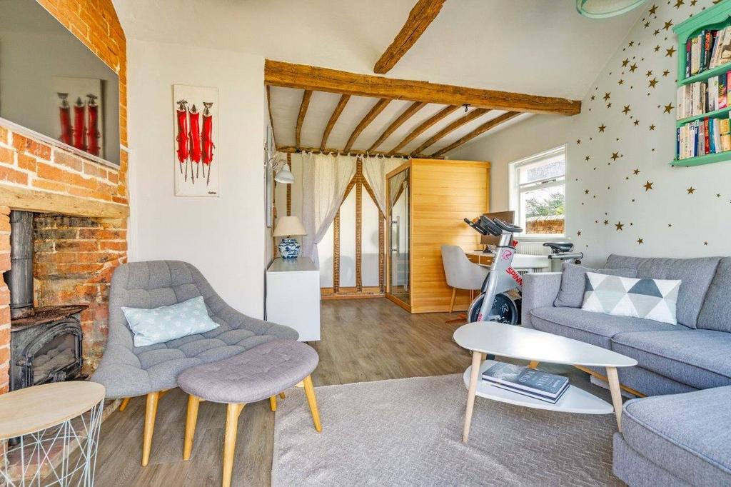 Living Room/Study