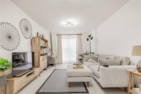 1 bedroom flat for sale, Radipole Road, London SW6