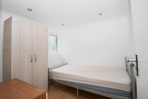 undefined, Leslie Road, London, E11