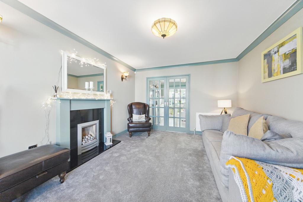 Springfield Court-Living Room