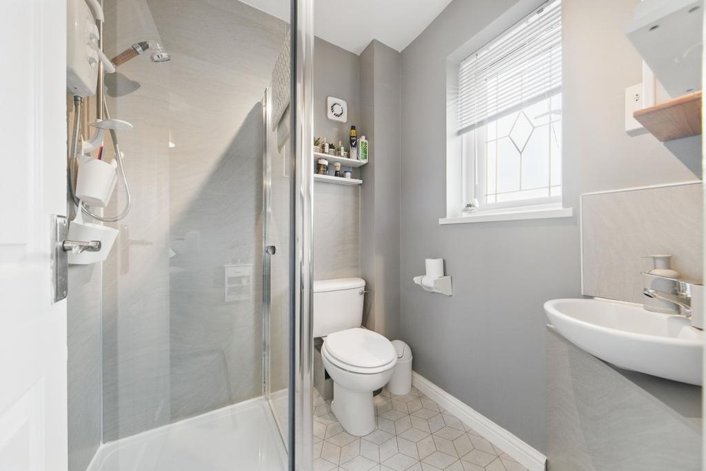 Springfield Court-Ensuite