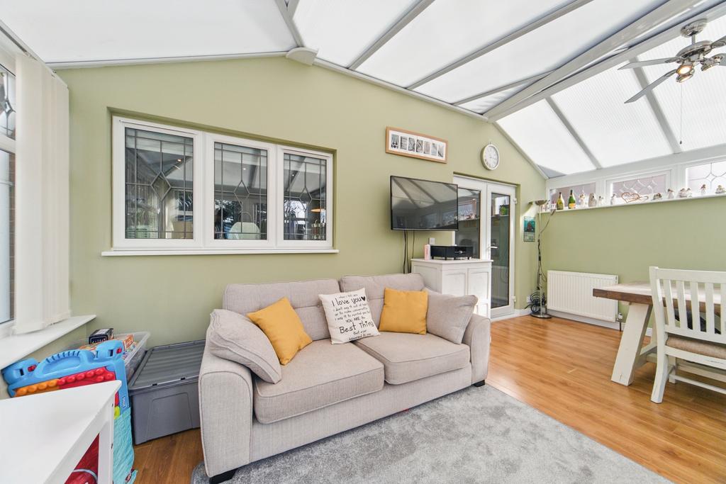 Springfield Court-Conservatory2