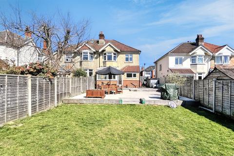 15 Cedar Avenue, Southampton, SO15 5GX