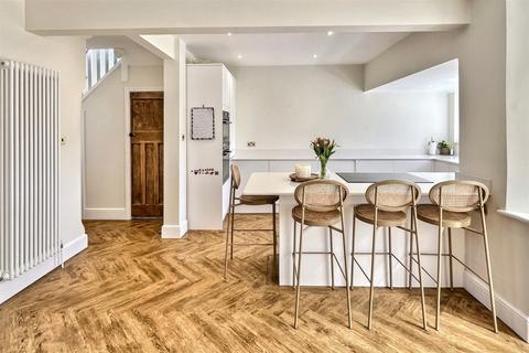15 Cedar Avenue, Southampton, SO15 5GX