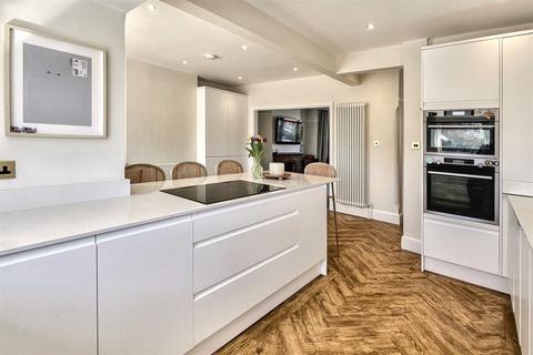 15 Cedar Avenue, Southampton, SO15 5GX