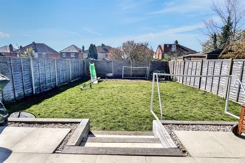 15 Cedar Avenue, Southampton, SO15 5GX