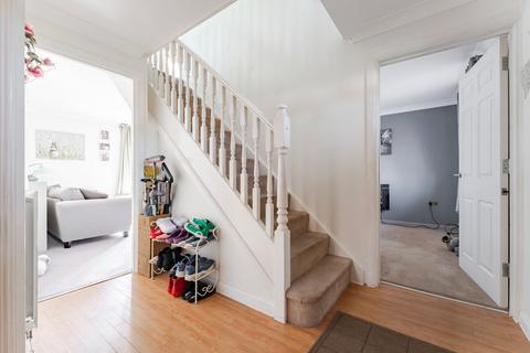 24 Cygnet Close, Attleborough, NR17 2RP