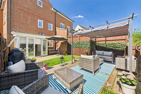 33 Ashurst Way, East Grinstead, RH19 3GJ