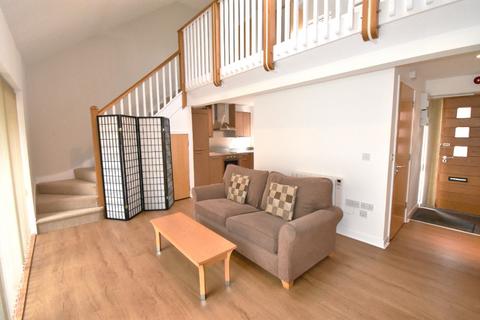 Studio to rent, Blake Street, York, YO1
