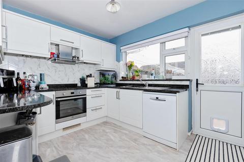 2 bedroom terraced house for sale, Alberta Walk, Worthing