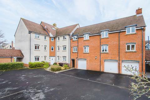 Piernik Close, Swindon, SN25 1AS